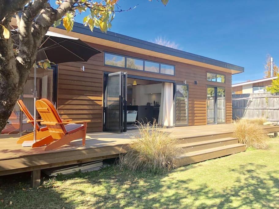 Modern Kowhai Cottage Wanaka Exterior photo