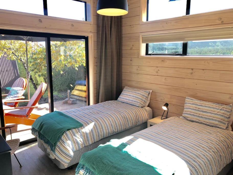 Modern Kowhai Cottage Wanaka Exterior photo